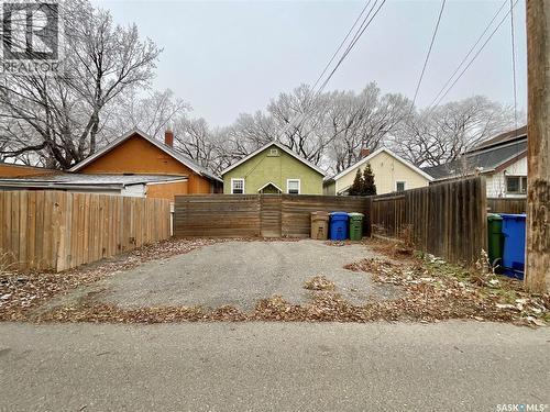 2275 Quebec Street, Regina, SK - Outdoor