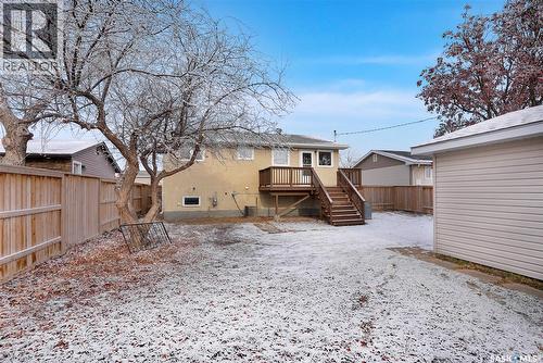 1543 Stadacona Street W, Moose Jaw, SK - Outdoor