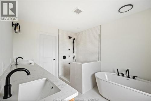 1198 Campana Crescent, Lakeshore, ON - Indoor Photo Showing Bathroom