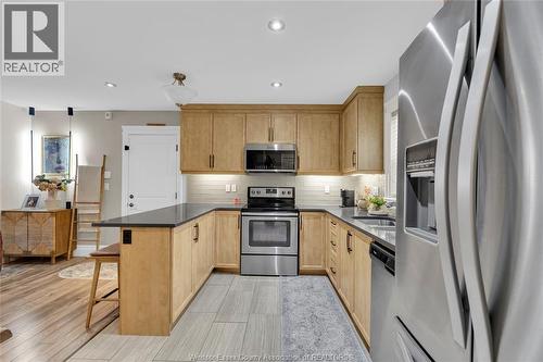 8475 Wyandotte Unit# 116, Windsor, ON - Indoor Photo Showing Kitchen With Stainless Steel Kitchen With Upgraded Kitchen