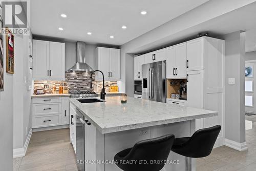 3560 Strang Drive, Niagara Falls (Chippawa), ON - Indoor Photo Showing Kitchen With Stainless Steel Kitchen With Upgraded Kitchen