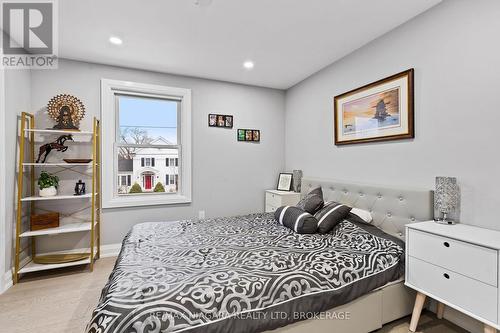 3560 Strang Drive, Niagara Falls (Chippawa), ON - Indoor Photo Showing Bedroom