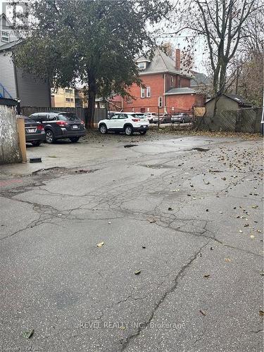 504 Main Street E, Hamilton, ON 