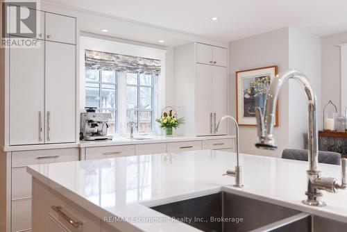 247 Douglas Avenue, Oakville (Oo Old Oakville), ON - Indoor Photo Showing Kitchen With Double Sink