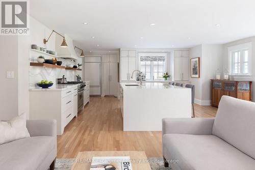 247 Douglas Avenue, Oakville (Oo Old Oakville), ON - Indoor Photo Showing Living Room