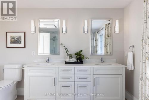 247 Douglas Avenue, Oakville (Oo Old Oakville), ON - Indoor Photo Showing Bathroom