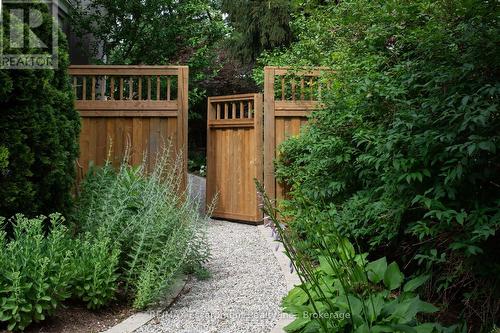 247 Douglas Avenue, Oakville (Oo Old Oakville), ON - Outdoor