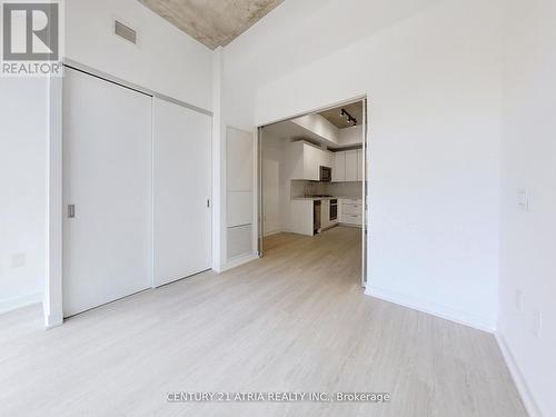 712 - 195 Mccaul Street, Toronto, ON - Indoor Photo Showing Other Room