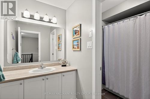 332 Gracewood Crescent, Ottawa, ON - Indoor Photo Showing Bathroom