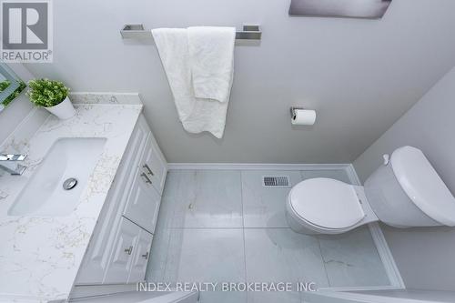 10 Leopard Gate, Brampton, ON - Indoor Photo Showing Bathroom