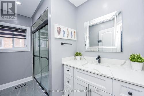 10 Leopard Gate, Brampton, ON - Indoor Photo Showing Bathroom