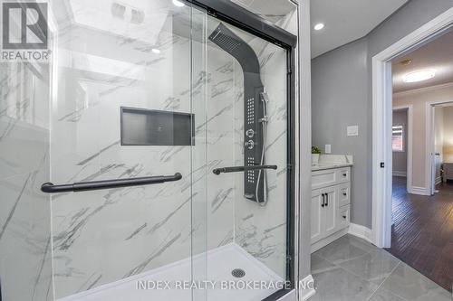 10 Leopard Gate, Brampton, ON - Indoor Photo Showing Bathroom