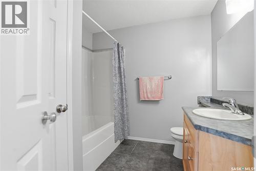 120 655 Kenderdine Road, Saskatoon, SK - Indoor Photo Showing Bathroom