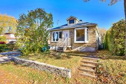 2301 33e Avenue  Laval (Laval-Ouest), QC H7R 3N5