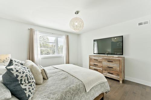 Bedroom - 15 Ch. Armand-Martineau, Saint-Herménégilde, QC - Indoor Photo Showing Bedroom