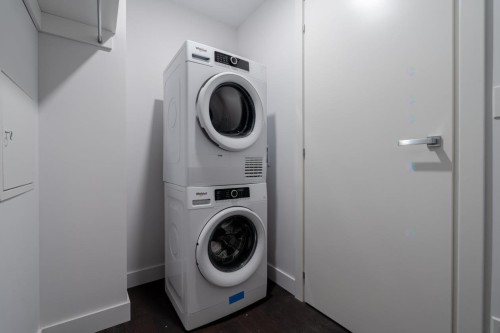 Salle de lavage - 506-1500 Boul. René-Lévesque O., Montréal (Ville-Marie), QC - Indoor Photo Showing Laundry Room
