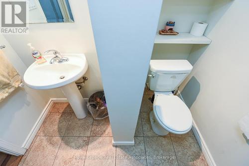 270 Lakeshore Road E, Mississauga, ON 