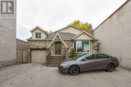 270 Lakeshore Road E, Mississauga, ON 