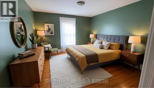 4579 Eastwood Crescent, Niagara Falls (Downtown), ON - Indoor Photo Showing Bedroom