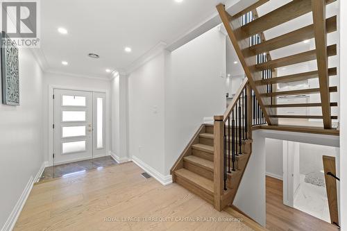 730 Hyde Road, Burlington, ON - Indoor Photo Showing Other Room