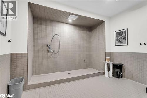 93 Arthur Street S Unit# 1212, Guelph, ON - Indoor Photo Showing Bathroom