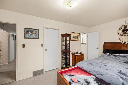 2425 Collingwood Road, West Kelowna, BC - Indoor Photo Showing Bedroom
