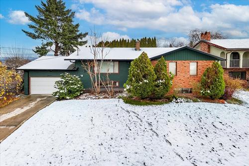 2425 Collingwood Road  West Kelowna, BC V1Z 3C3