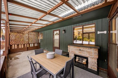 2425 Collingwood Road, West Kelowna, BC - Indoor With Fireplace