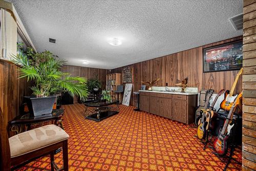 2425 Collingwood Road, West Kelowna, BC - Indoor Photo Showing Other Room