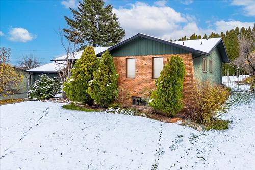 2425 Collingwood Road, West Kelowna, BC - Outdoor