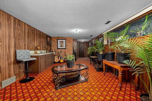 2425 Collingwood Road, West Kelowna, BC - Indoor Photo Showing Other Room