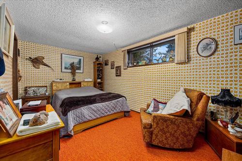 2425 Collingwood Road, West Kelowna, BC - Indoor Photo Showing Bedroom