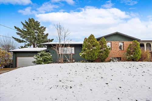 2425 Collingwood Road, West Kelowna, BC - Outdoor