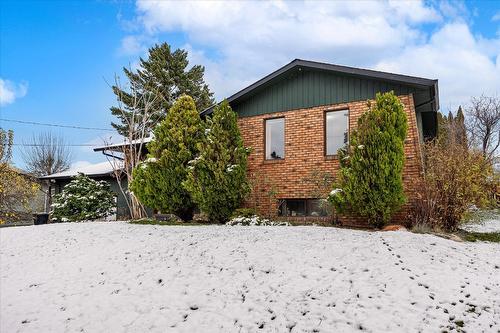 2425 Collingwood Road, West Kelowna, BC - Outdoor