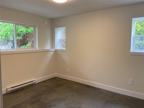 3728 Glenway Road, West Kelowna, BC - Indoor Photo Showing Other Room
