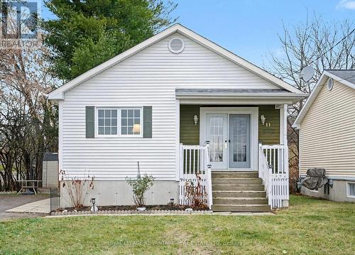 11 QUEEN STREET  Perth, ON K7H 2W4