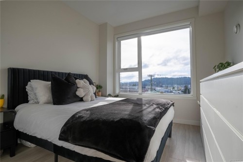 403-842 Orono Ave, Langford, BC - Indoor Photo Showing Bedroom