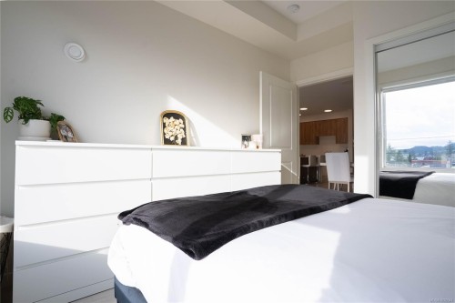 403-842 Orono Ave, Langford, BC - Indoor Photo Showing Bedroom