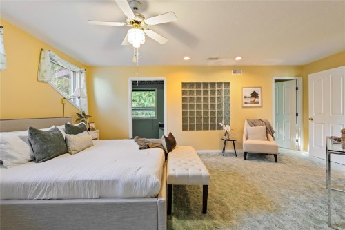 1575 Dean Park Rd, North Saanich, BC 