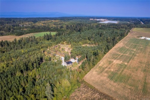 440 Gilbert Rd, Qualicum Beach, BC 