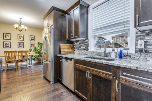 698 Eagle View Pl, Campbell River, BC 