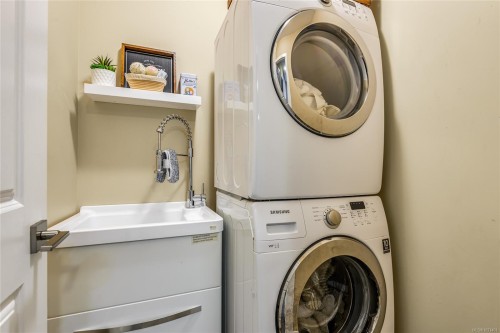 698 Eagle View Pl, Campbell River, BC 