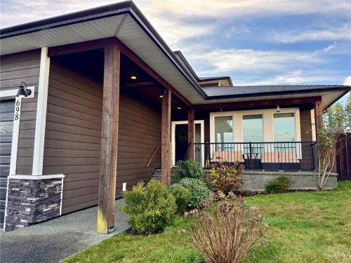 698 Eagle View Pl, Campbell River, BC 