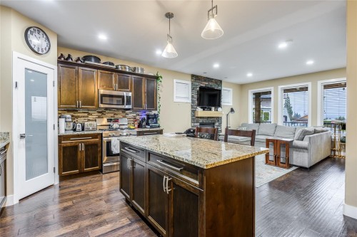 698 Eagle View Pl, Campbell River, BC 