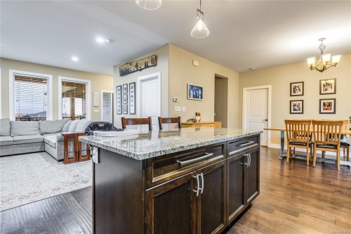 698 Eagle View Pl, Campbell River, BC 