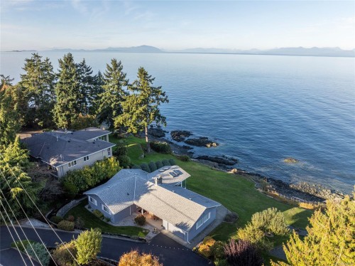 5020/5010 Fillinger Cres, Nanaimo, BC 