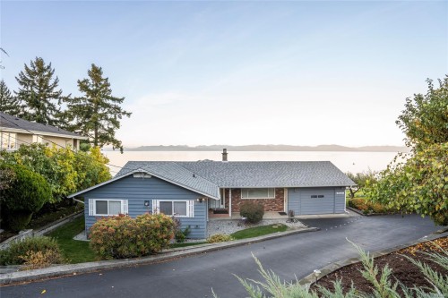 5020/5010 Fillinger Cres, Nanaimo, BC 