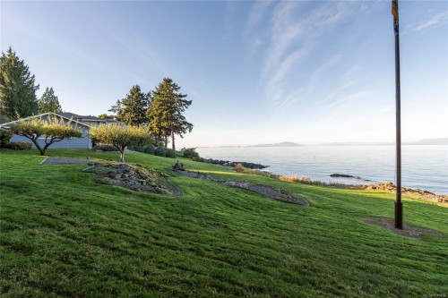 5020/5010 Fillinger Cres, Nanaimo, BC 