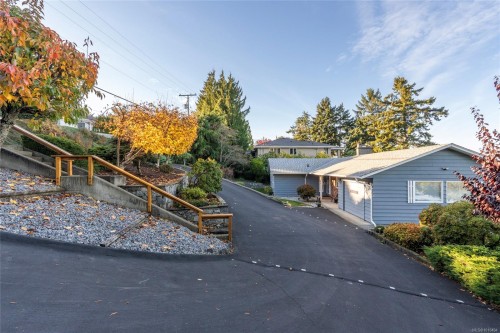 5020/5010 Fillinger Cres, Nanaimo, BC 