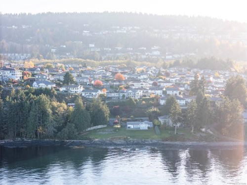 5020/5010 Fillinger Cres, Nanaimo, BC 